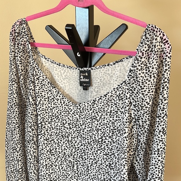 Xmas Eve Top - Picture 2 of 5